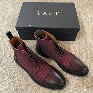 Taft Jack Boots in color Merlot. Brand new in box! Size 9, Eur 42